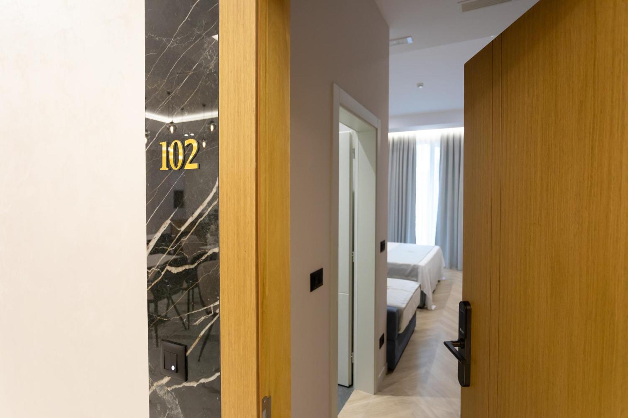 Nayel Hotel Durrës 外观 照片